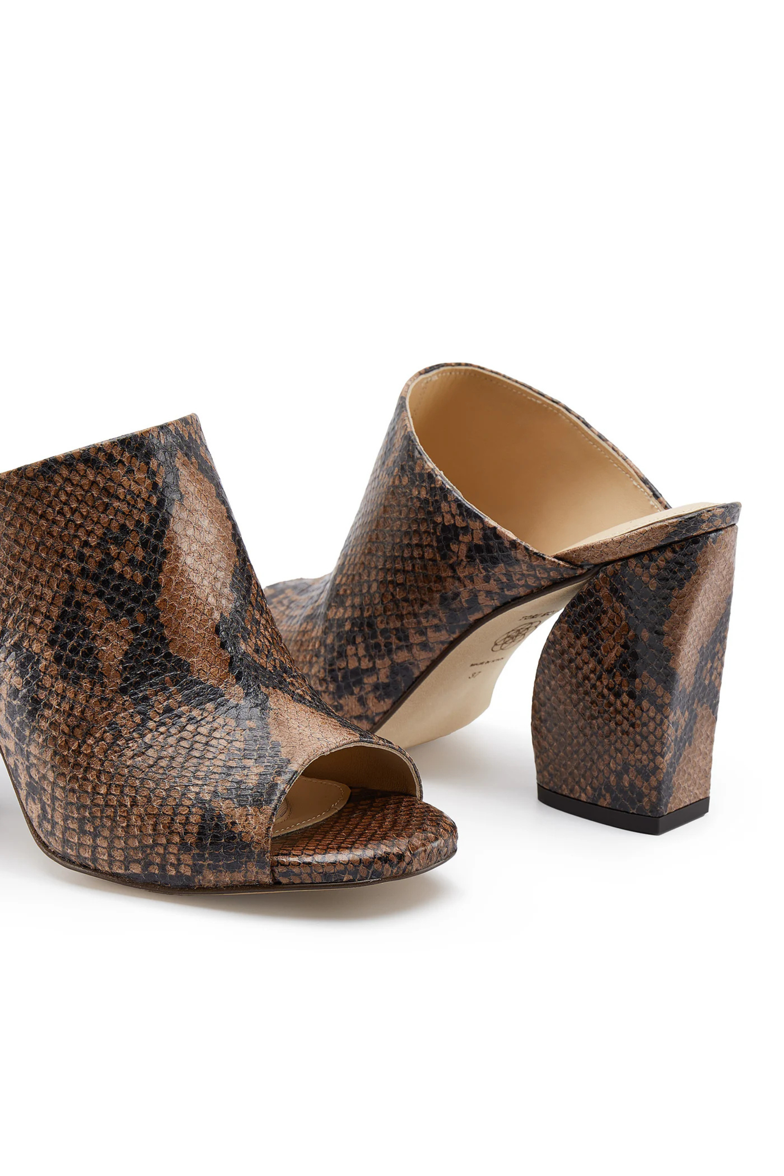 JIN JIN Pumps - Taupe Snake